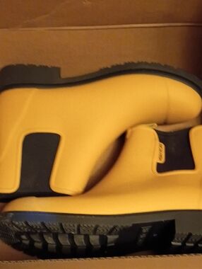 Women’s Chelsea Winter Rain Boots - Yellow